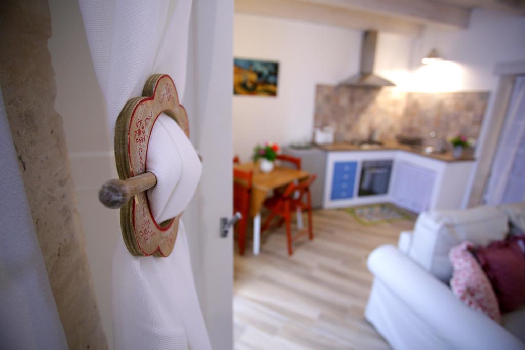 Dentrortigia Apartman Szirakúza Kültér fotó